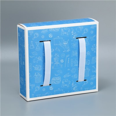 Коробка подарочная формовая, упаковка, «Школьная пора», 23.5 х 22 х 7 см