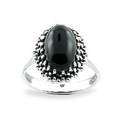 Кольцо из чернёного серебра с натуральным ониксом и марказитами