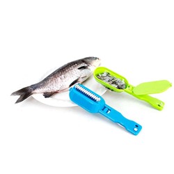 Рыбочистка COMFORT откидной нож, контейнер для чешуи, пластик, блист., цв. в асс. (BY-316/16120-21)