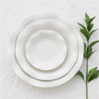 Тарелка керамическая обеденная «Воздушность», 1,1 л, d=28 см, цвет белый