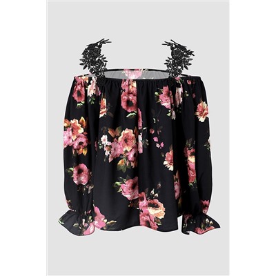 Черная блуза с цветочным принтом и кружевными лямками