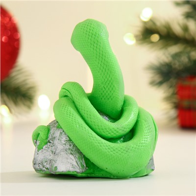 Фигурное мыло "Змейка на камне" зеленое, 80г