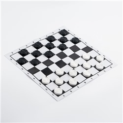 Настольная игра шашки "На каждый день", шашки пластик, поле картон, 31 х 31 см