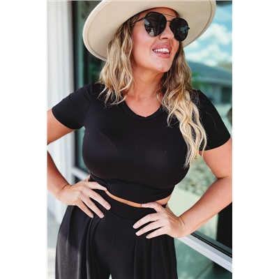 Black Plus Size Crop T-Shirt and Pleated Wide Leg Pants Set