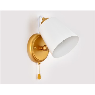 Настенный светильник с выключателем TR3103 WH/GD белый/золото E14 max 40W 260*130*200