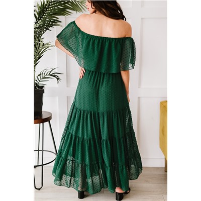Зеленое платье в горошек с открытыми плечами
