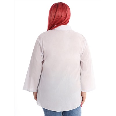 Рубашка женская белого цвета с больших размеров с рисунком