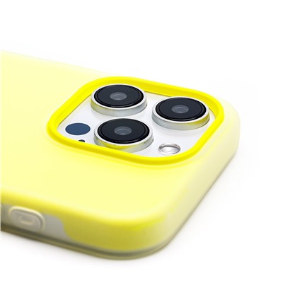 Чехол-накладка - SC346 для "Apple iPhone 15 Pro" (yellow) (232457)