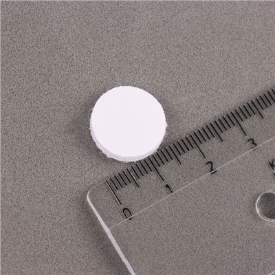 Липучка на клеевой основе «Круг», набор 55 шт., размер 1 шт: 1,5 см