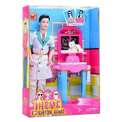 Кукла с аксессуарами в коробке