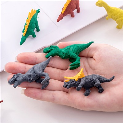 Набор ластиков "Динозавры", 4 разные фигурки, блистер, в ассортименте