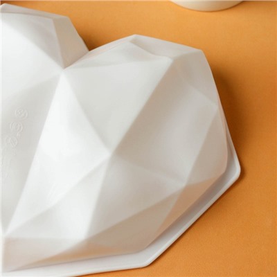 Форма для муссовых десертов и выпечки KONFINETTA «Геометрия любви», силикон, 21,5×20×6 см, цвет белый