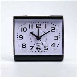 Часы - будильник настольные "Точка", дискретный ход, циферблат 6 х 8.5 см, 7.5 х 8.5 см, АА
