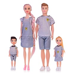 Набор кукол "Семья в отпуске" в пакете