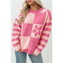 Розовый свитер в полоску с цветочным узором