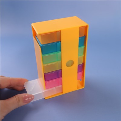 Таблетница - органайзер «Неделька», английские буквы, 14,2 × 8,5 × 4,7 см, 7 контейнеров по 3 секции, разноцветный