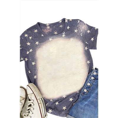 Синяя футболка с круглым вырезом и принтом звезд