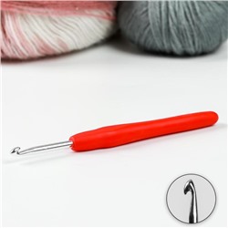 Крючок для вязания с силиконовой ручкой 4.5мм 14см красный 1364636