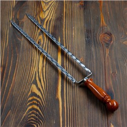 Двойной вилка-шампур с деревянной ручкой, с узором, 40см
