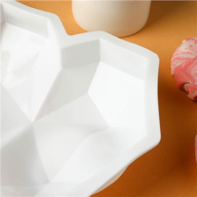 Форма для муссовых десертов и выпечки KONFINETTA «Геометрия любви», силикон, 21,5×20×6 см, цвет белый