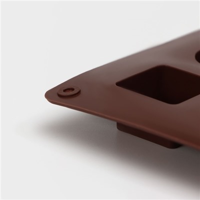 Форма для конфет и шоколада Доляна «Коробка конфет», силикон, 27×23×1,5 см, 30 ячеек (3,2×3,2 см), цвет коричневый