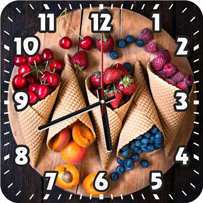 Часы с ягодами