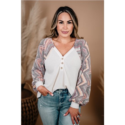 Beige Geometric Contrast Sleeved Plus Size Top