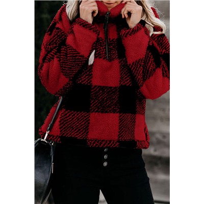Красно-черный клетчатый пуловер с высоким воротником на молнии